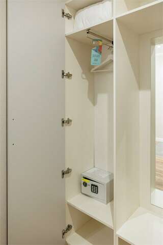 Мини-отель Артбокс Санкт-Петербург Четырехместный Делюкс-9