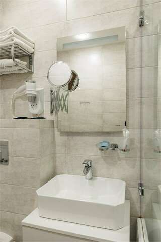 Мини-отель Артбокс Санкт-Петербург Четырехместный Делюкс-5