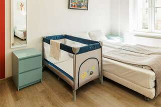 Мини-отель Артбокс Санкт-Петербург Четырехместный Лофт-8